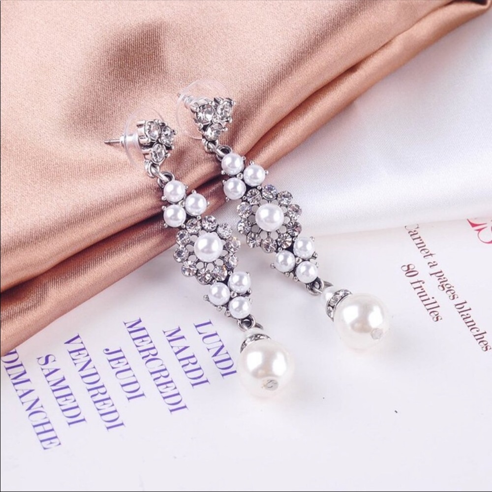 Vintage Regal Bridal Drop Pearl Earrings